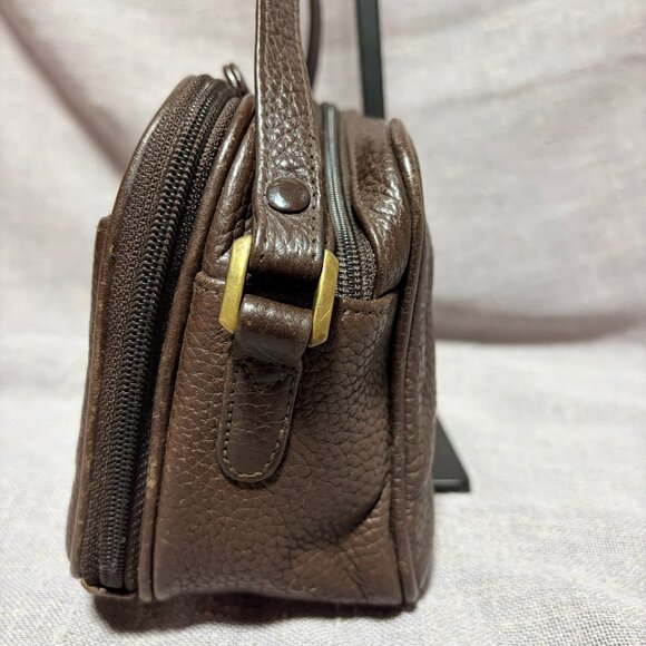 Aigner Crossbody - Picture 8 of 8